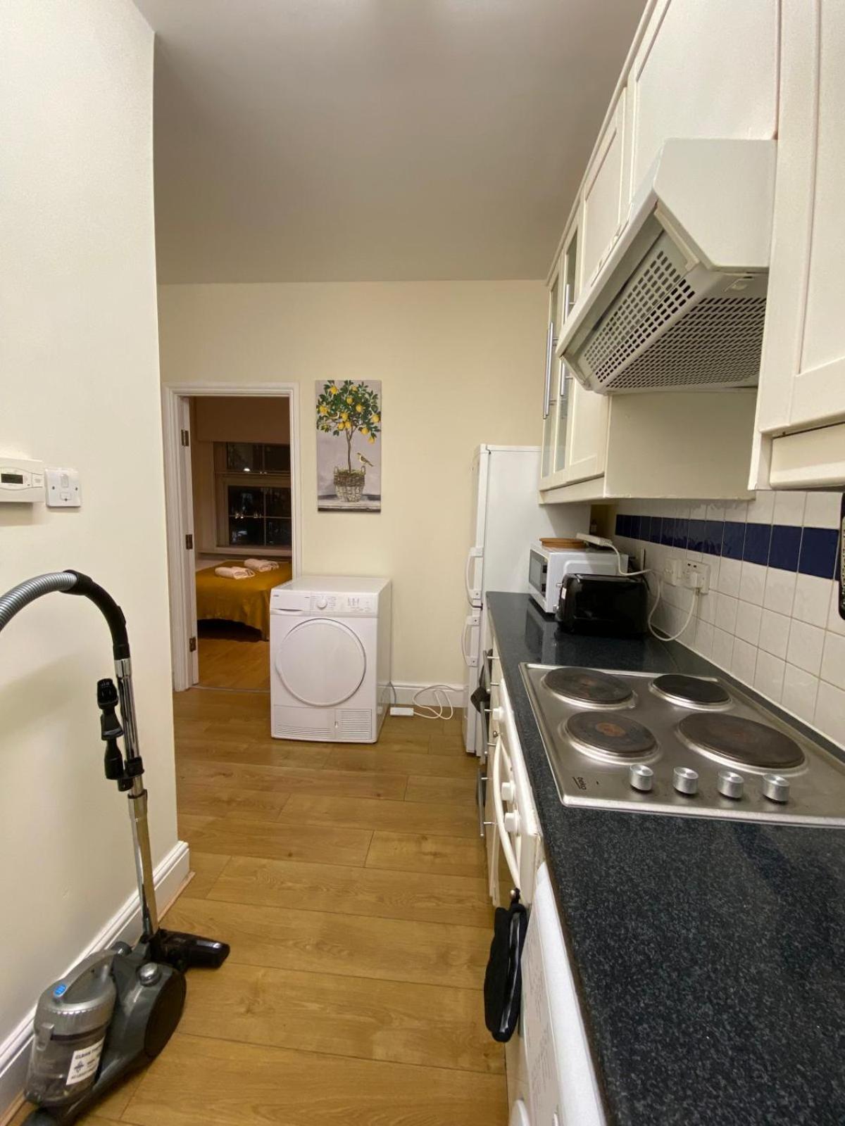 Bright And Cozy Entire Flat Near Euston Station And Ucl Hospital Apartment Londra Exterior foto